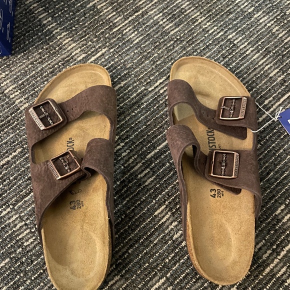 Birkenstocks- never worn men’s US 10 still in box main image 4
